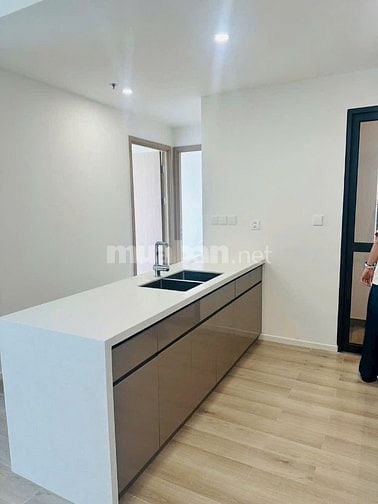 Cần bán căn hộ cap cấp Masteri view đẹp 
