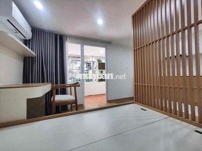 Siêu tập thể 4 ngủ, 3wc phố Thành Công, nhà mới full nội thất xịn sò