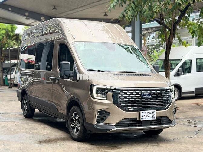 Ford Transit Premium 2024 16 chỗ Vàng cát 26.750 k
