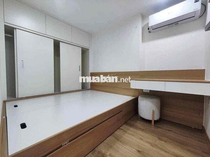 Siêu tập thể 4 ngủ, 3wc phố Thành Công, nhà mới full nội thất xịn sò