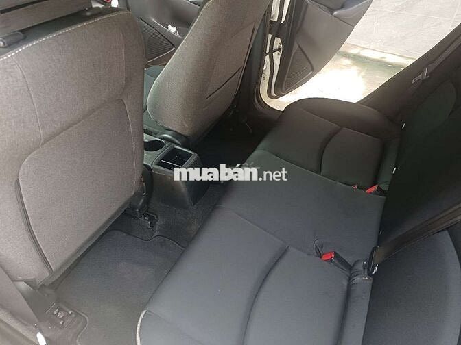 Mazda 2 2025 Trắng 2500 km Nỉ