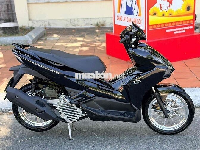 Honda Air Blade 2023 Đen bóng,mâm crom cực đẹp ken