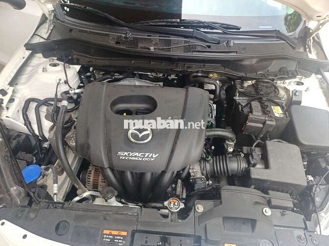 Mazda 2 2025 Trắng 2500 km Nỉ