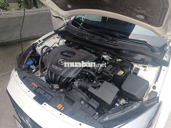 Mazda 2 2025 Trắng 2500 km Nỉ