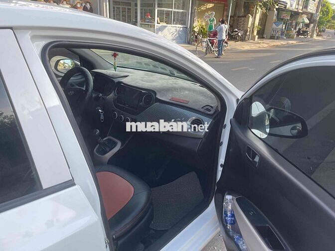 Hyundai i10 2014 Trắng
