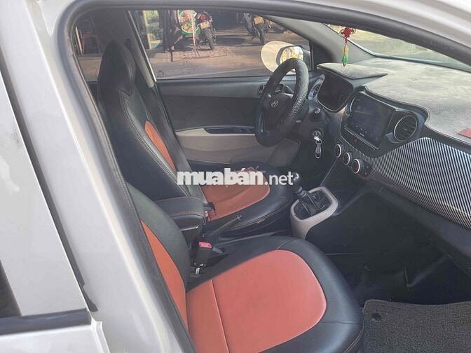 Hyundai i10 2014 Trắng