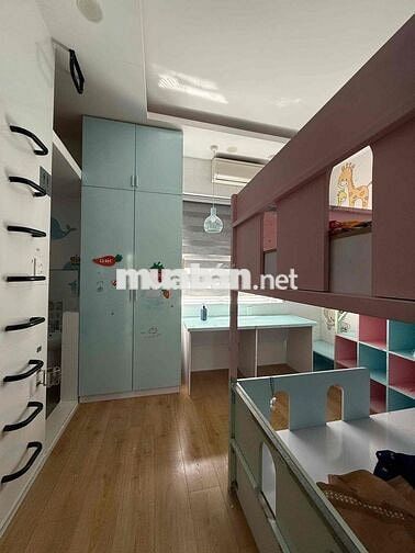 Cho thuê nhà 1 trệt 2 lầu, có nội thất sẵn, giá 13 triệu/ tháng