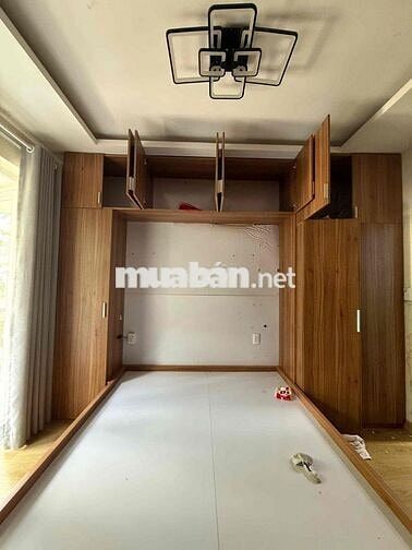 Cho thuê nhà 1 trệt 2 lầu, có nội thất sẵn, giá 13 triệu/ tháng