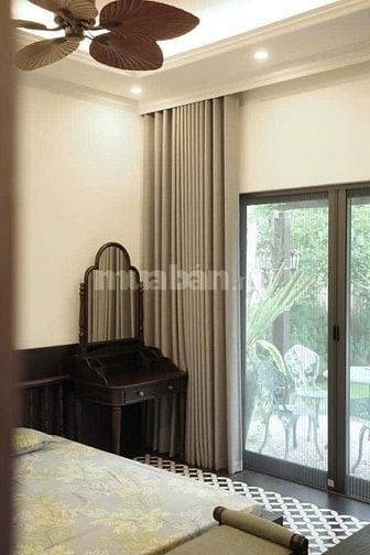 Cho thuê Villa sân vườn 600m2 view sông Hồng - Phú Thượng, Tây Hồ