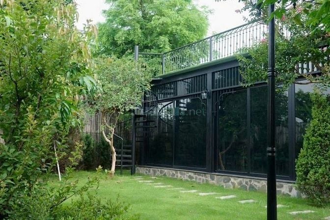 Cho thuê Villa sân vườn 600m2 view sông Hồng - Phú Thượng, Tây Hồ