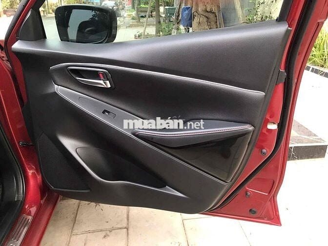 Mazda 2 2017: 1.5 AT Luxury