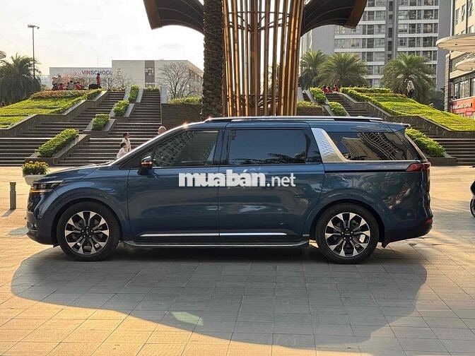 Kia Carnival Signature 2021 máy dầu 90.000km Xanh