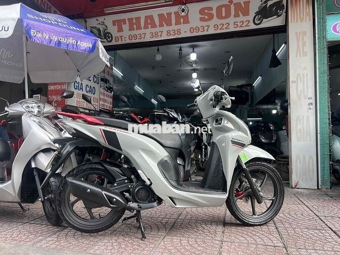 Honda Vision Đặc biệt 2711 km Xám xi măng