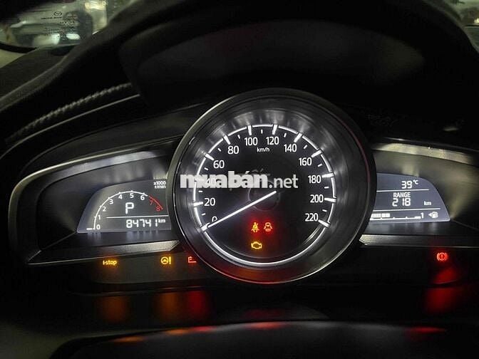 Mazda Mazda2 Luxury 2020 Trắng 84.000 km