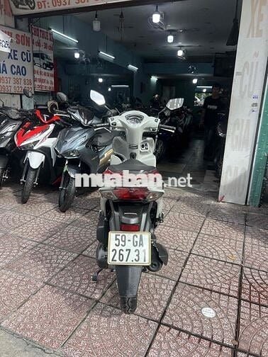Honda Vision Đặc biệt 2711 km Xám xi măng