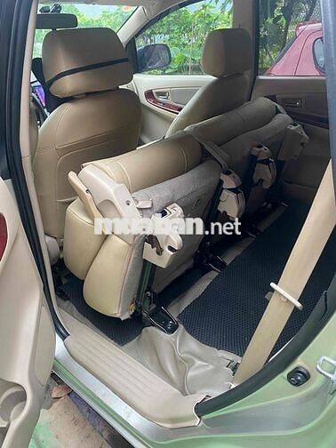 Toyota Innova 2006 Bạc 7 chỗ