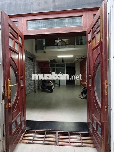 Cho thuê nhà 585 Sư Vạn Hạnh thông Tô Hiến Thành. DT: 4,5 x 18m, 4 lầu