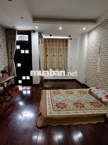 Cho thuê nhà 585 Sư Vạn Hạnh thông Tô Hiến Thành. DT: 4,5 x 18m, 4 lầu