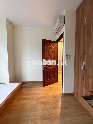 Cho thuê nhà 1 trệt 2 lầu, có nội thất sẵn, giá 13 triệu/ tháng