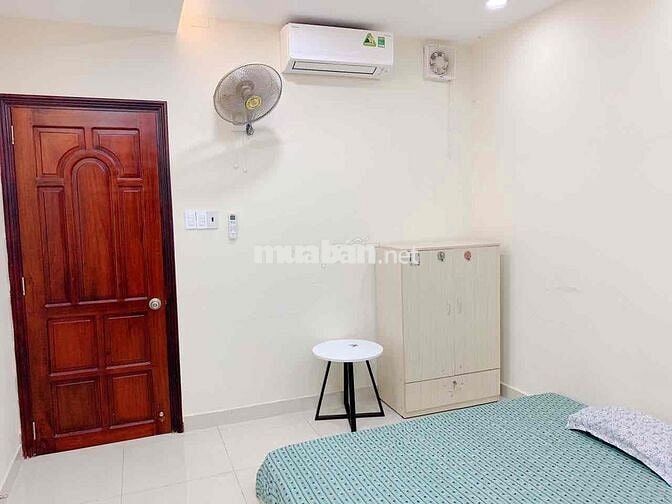 Chính Chủ Cho Thuê Căn Hộ Full Nội Thất Có Ban Công Thoáng Mát