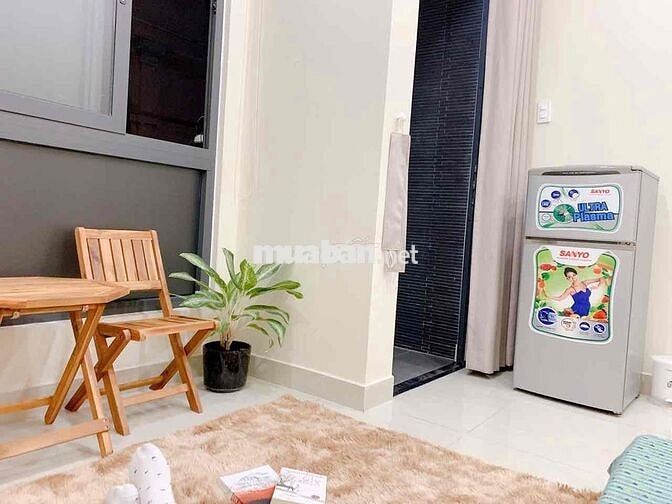 Chính Chủ Cho Thuê Căn Hộ Full Nội Thất Có Ban Công Thoáng Mát