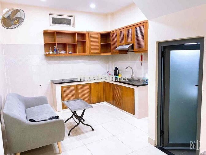 Chính Chủ Cho Thuê Căn Hộ Full Nội Thất Có Ban Công Thoáng Mát