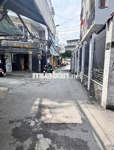 MÌNH CẦN BÁN GẤP GÓC 2 MẶT TIỀN HẺM XE TẢI TRỤC NGUYỄN VĂN ĐẬU.