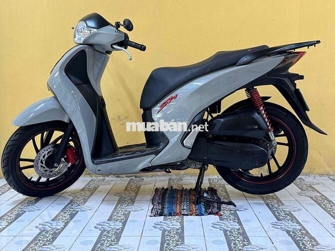 SH 125i màu xám xi măng đời 2015 xám xi măng