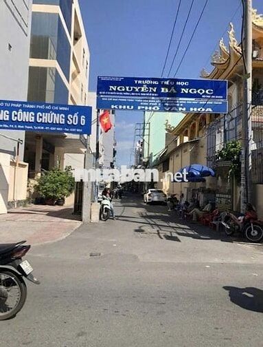 MÌNH CẦN BÁN GẤP GÓC 2 MẶT TIỀN HẺM XE TẢI TRỤC NGUYỄN VĂN ĐẬU.