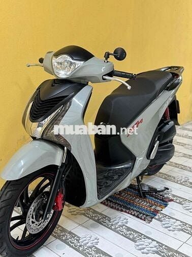 SH 125i màu xám xi măng đời 2015 xám xi măng