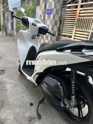 Honda SH Trắng Việt Nam