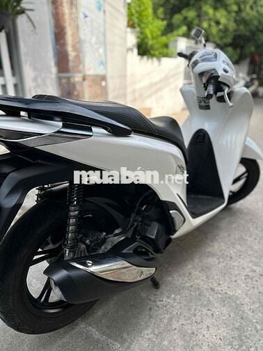 Honda SH Trắng Việt Nam