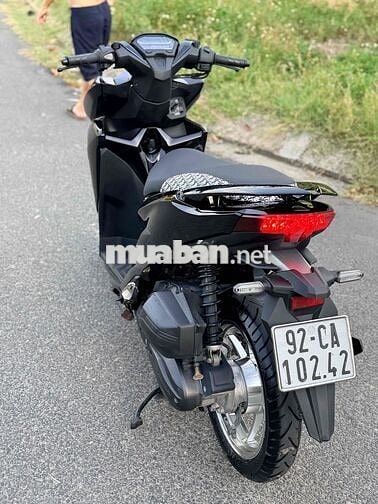 Honda Vario 150 Đen bóng,lên mâm crom mới