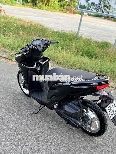 Honda Vario 150 Đen bóng,lên mâm crom mới