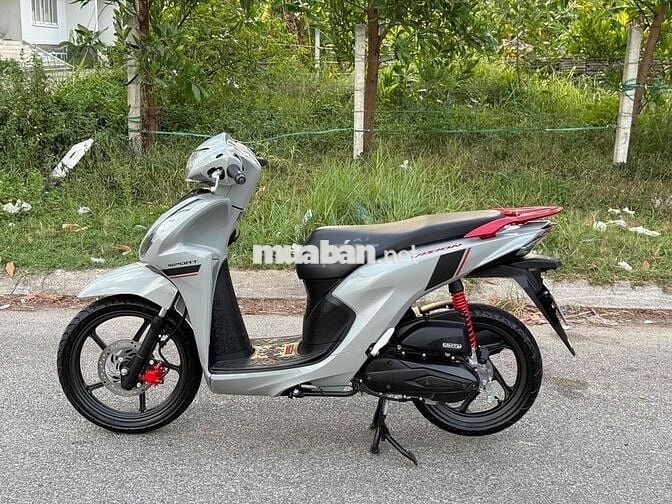 Honda Vision 2025 Thể thao Xám 2000 km