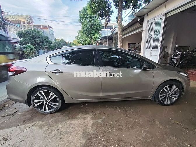 Kia Cerato 2018 Số sàn 47000 km Vàng cát