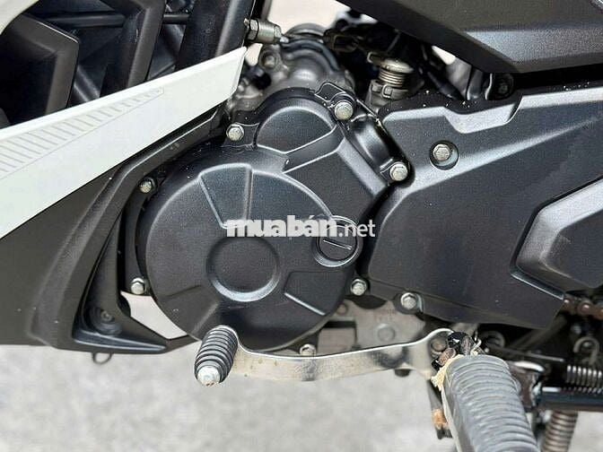 Yamaha Exciter 150 Trắng đỏ Thể thao
