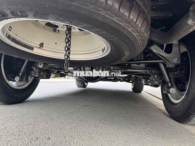 Toyota Fortuner Máy dầu 7 chỗ Bạc