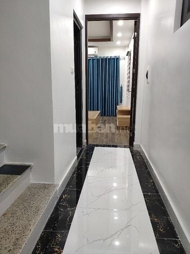 Cho thuê nhà chợ Khâm Thiên, mới đẹp