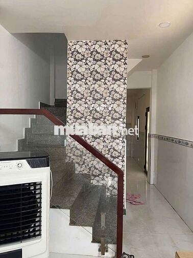 nhà mớ cho thuê mặt tiền KDTD , Q11 , giá 14 triệu/ tháng 