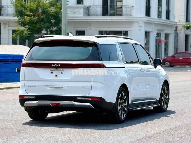 KIA Carnival 2.2 Premium 2024 8 chỗ Trắng