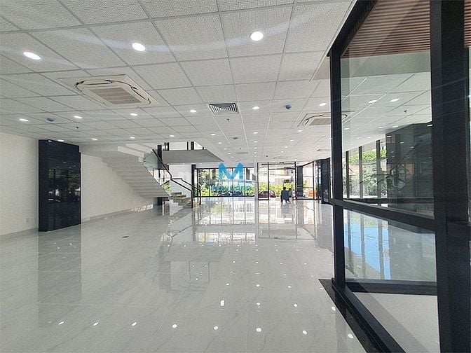 Cho thuê nguyên tòa 8 tầng mặt tiền 9m PCCC tại Cầu Giấy chỉ 1xx
