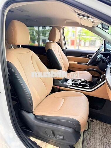 KIA Carnival 2.2 Premium 2024 8 chỗ Trắng