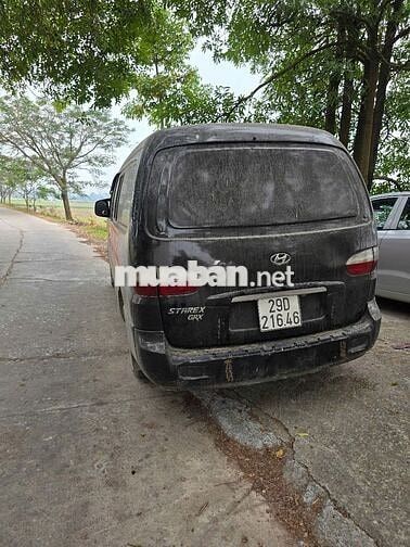 Hyundai Starex 2004 Đen