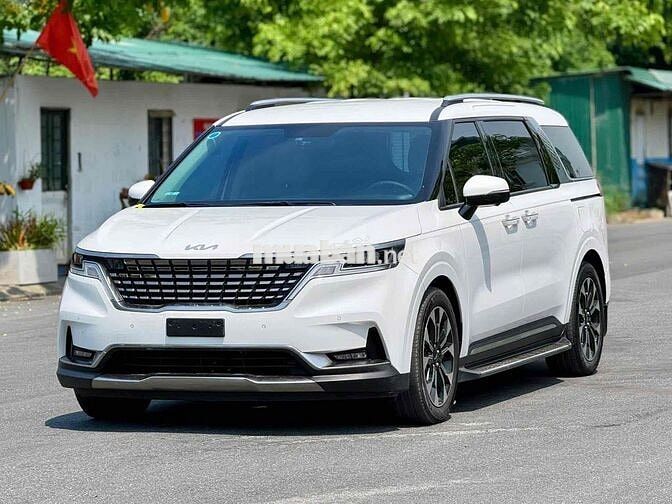 KIA Carnival 2.2 Premium 2024 8 chỗ Trắng