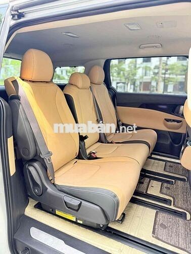 KIA Carnival 2.2 Premium 2024 8 chỗ Trắng
