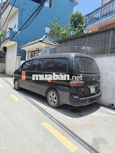 Hyundai Starex 2004 Đen