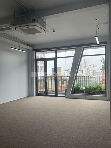 Cho Thuê mặt Bằng Văn Phòng 110m2, Quận 3 View Đẹp