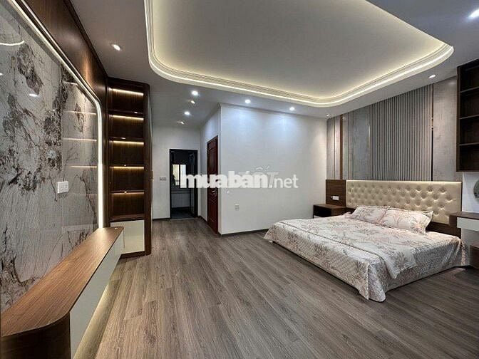 Chủ đổi BT , Bán gấp !!! . 42m2 x 5MT x 7T - ngõ thông , nông thoáng 