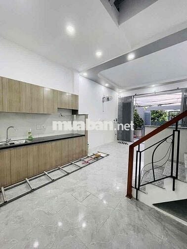 Cho thuê nhà nguyên căn 1 trệt lầu Mới Hẻm 4m có sân P Hiệp Bình Chánh